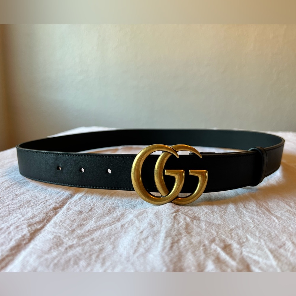 Double G Gucci Belt in black leather and gold, Size 85